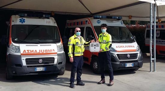 Ambulanza privata con personale infermieristico