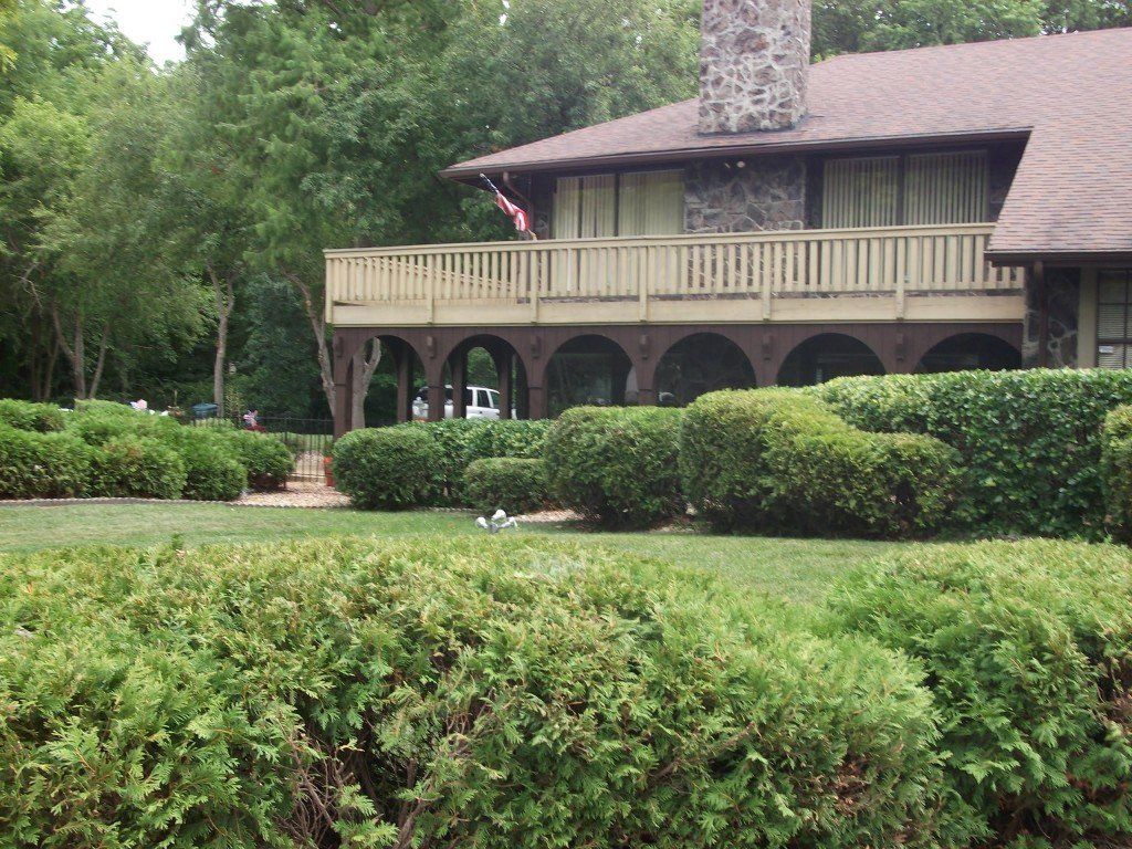 Eldorado Estates Building — Saint Charles, MO — Sunnydale Mobile Home