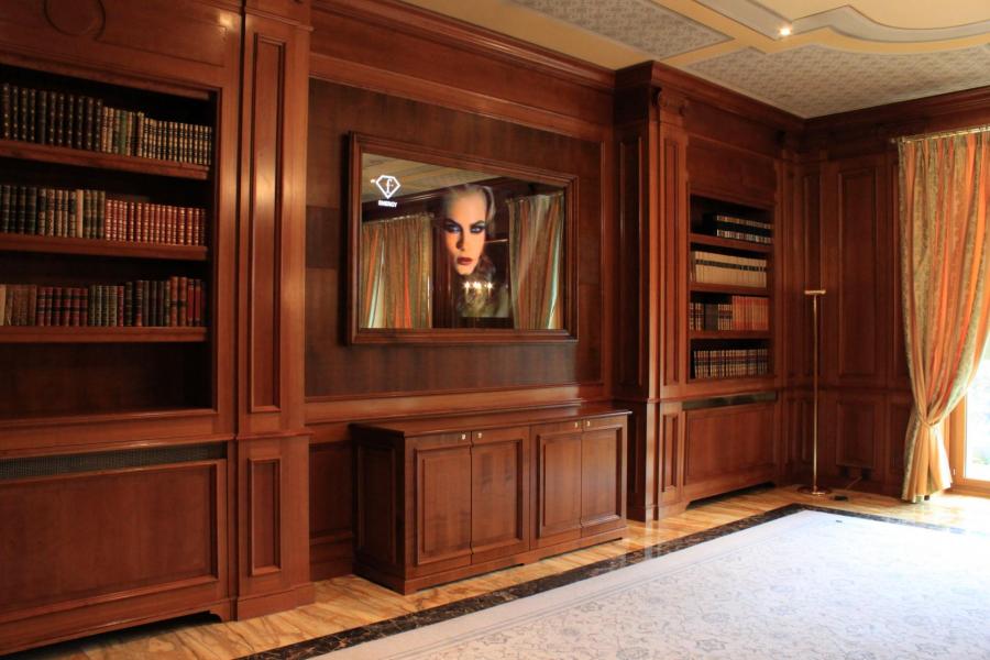 miroir tv réalisation salon et boiserie