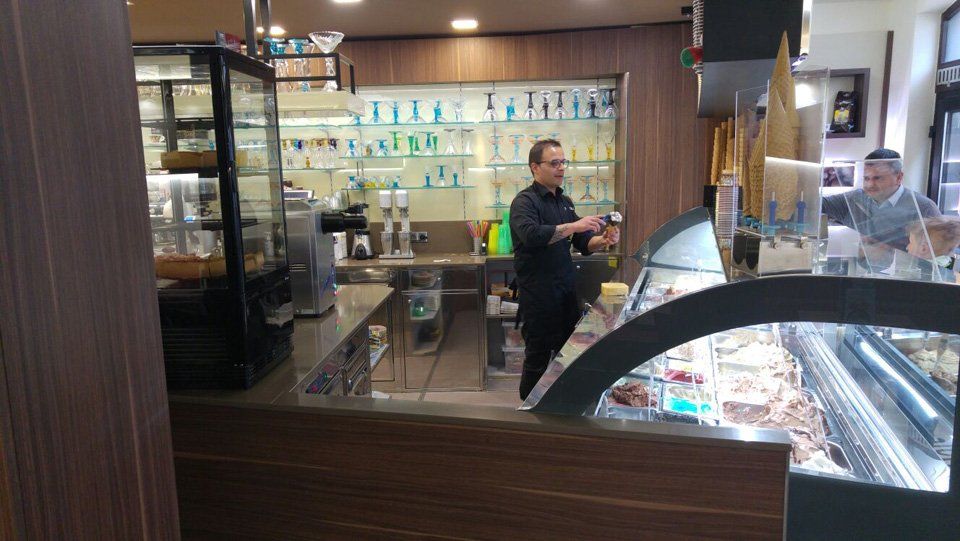 Innenbereich des Eiscafè