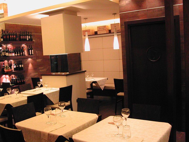 Tische im Moretto cafe