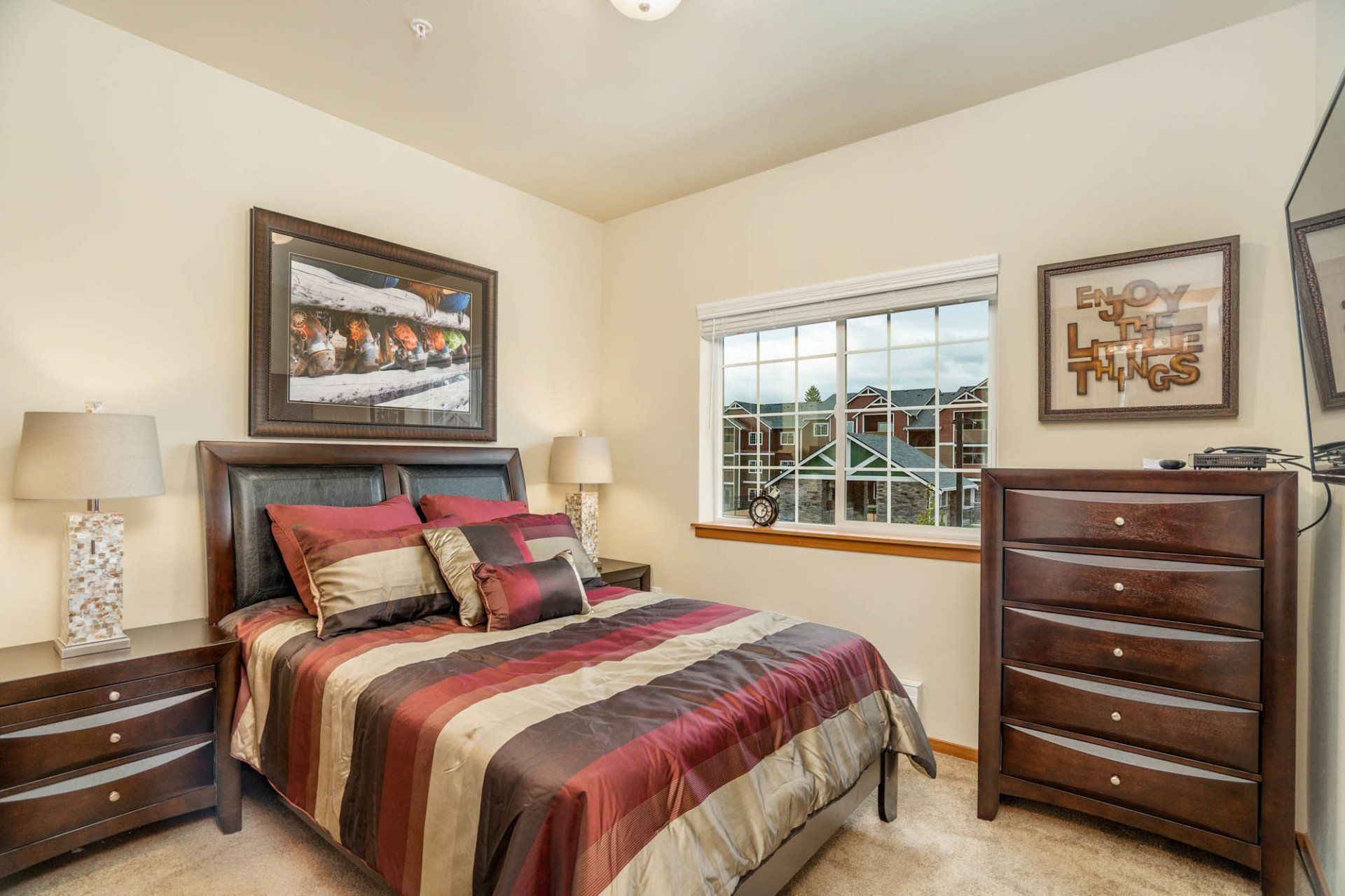 Bedroom | Edgewood Heights