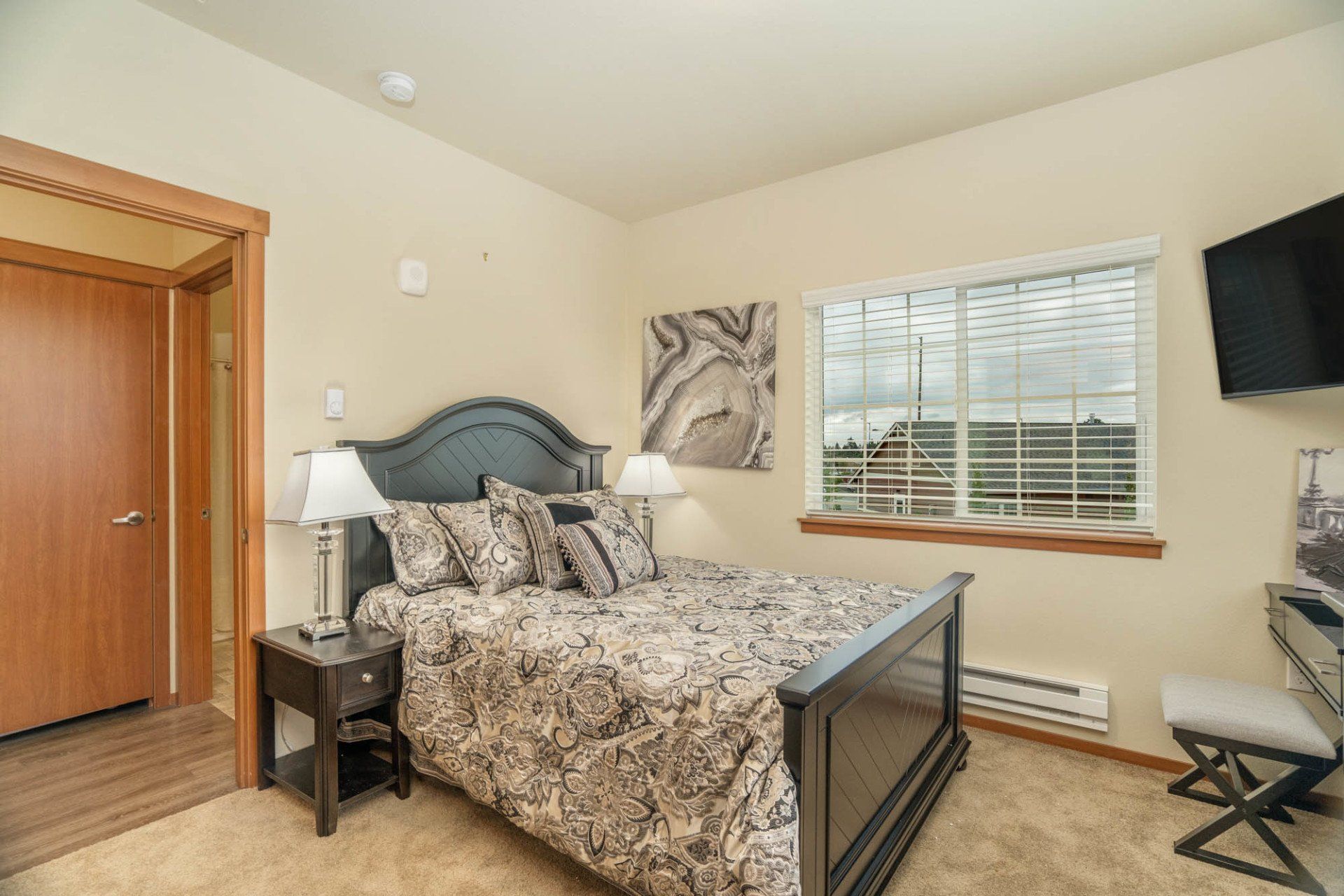 Bedroom | Edgewood Heights