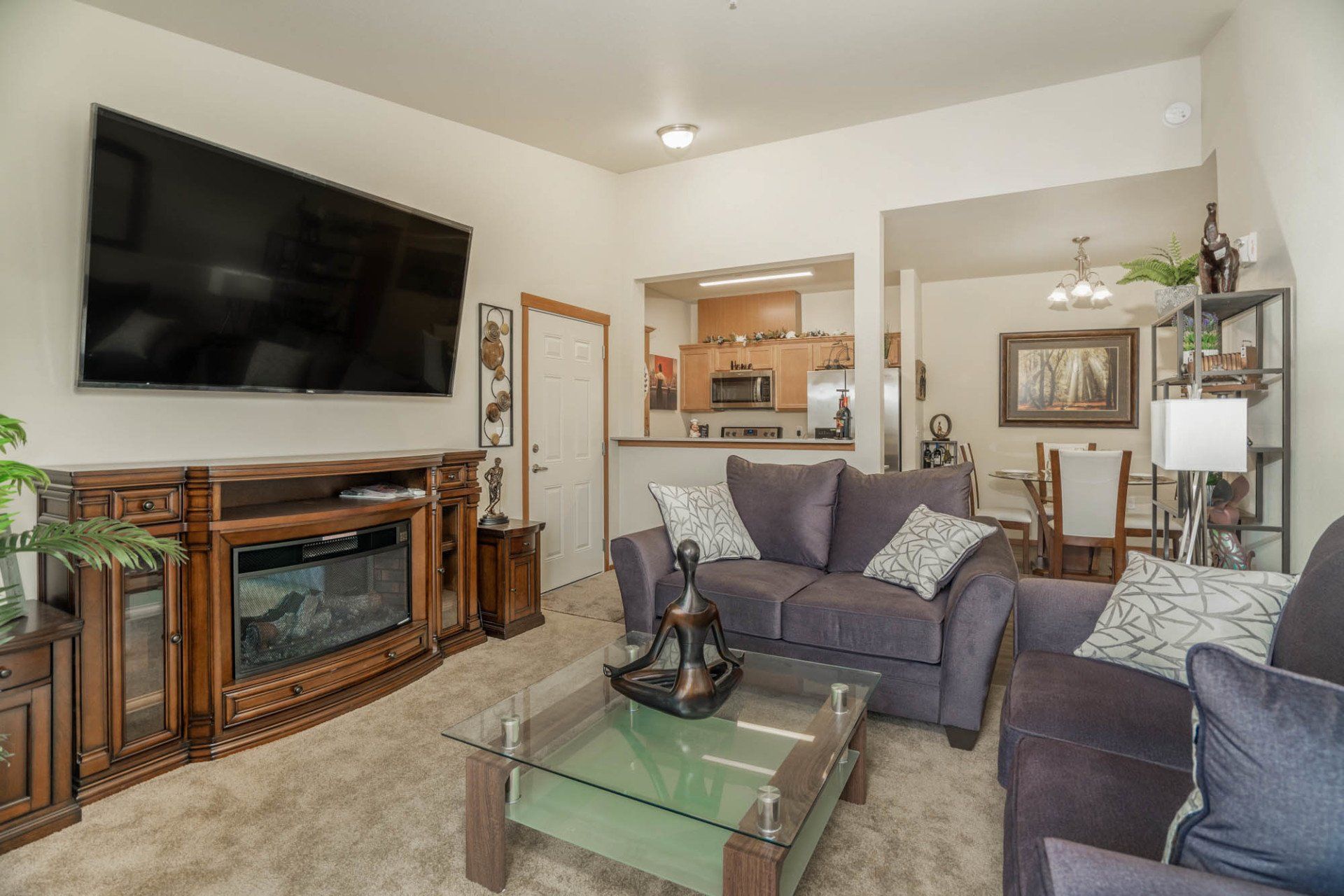 Living Room | Edgewood Heights