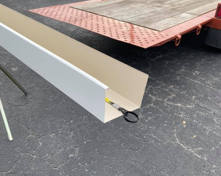 7 inch seamless gutter created on a Barracuda machine by wesley chapel roofer