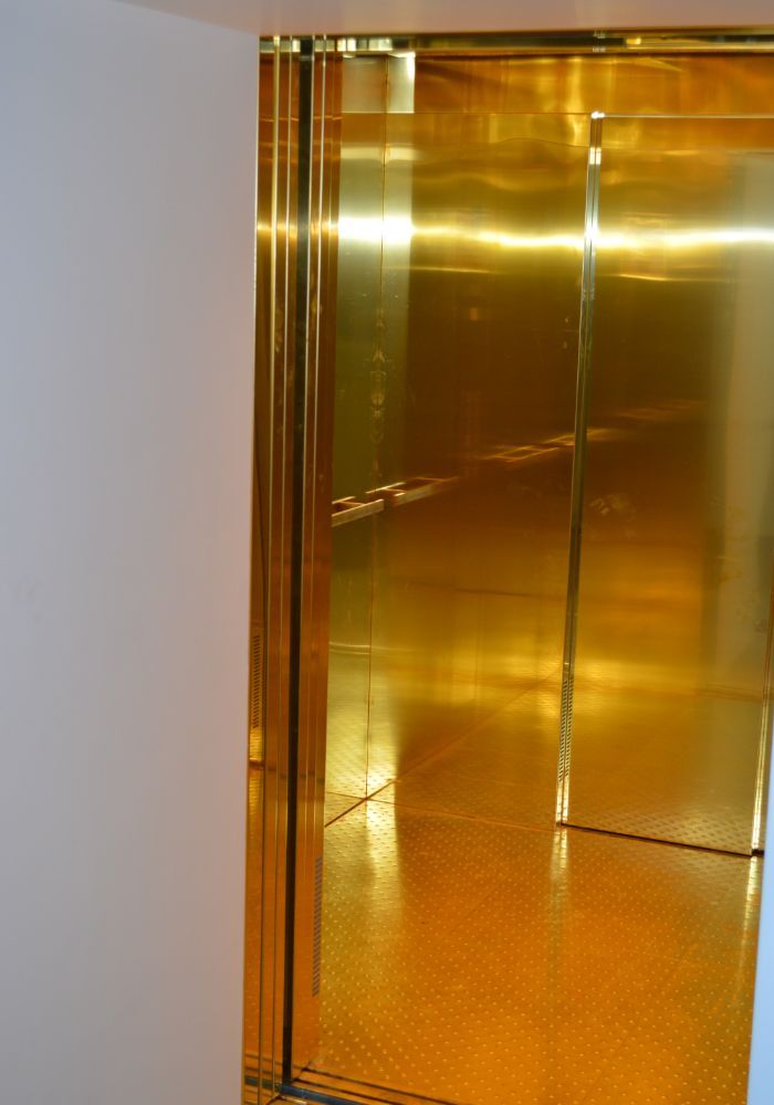 Строительство и обслуживание лифтов - Recept-Holding Lifts