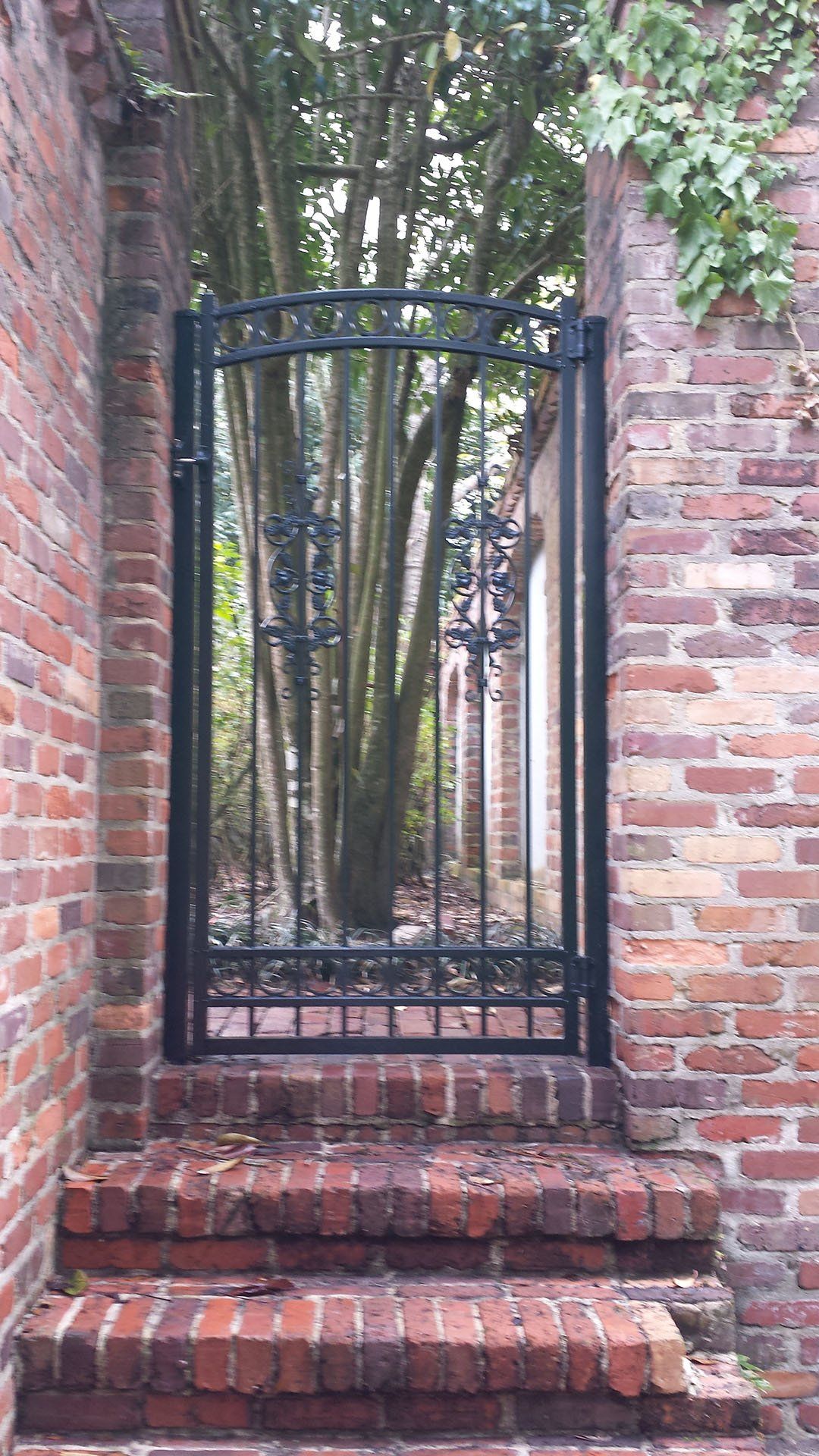 Black Gate — Wilmington,  NC — J & J Fence