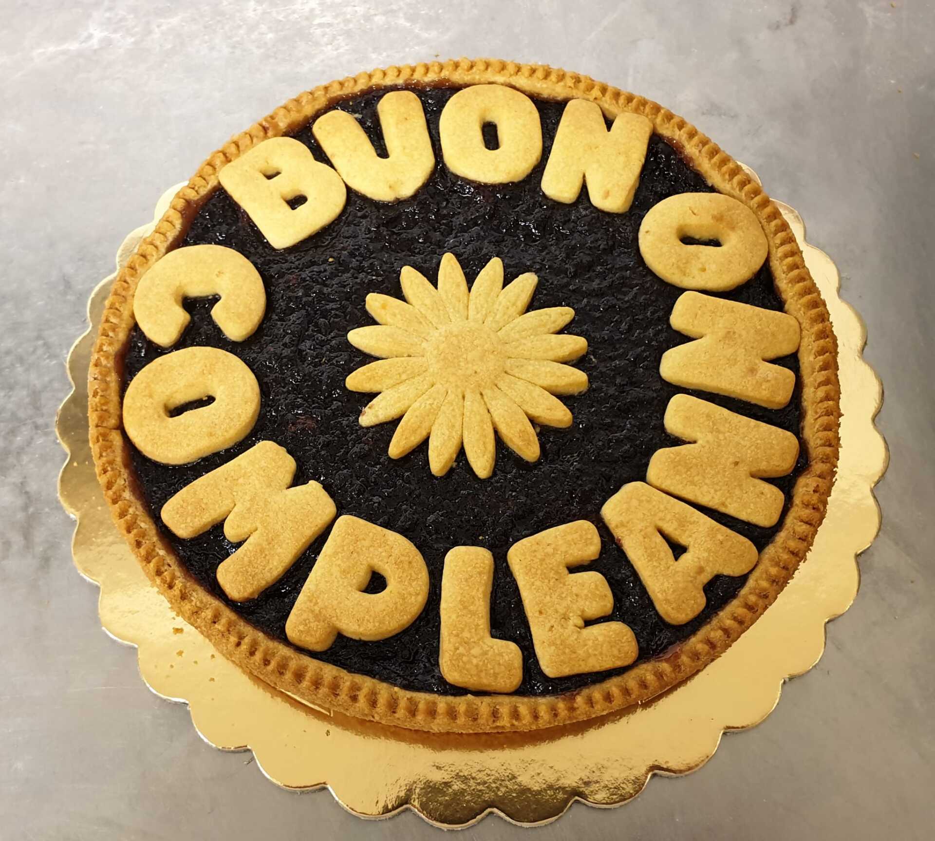 torta di buon compleanno