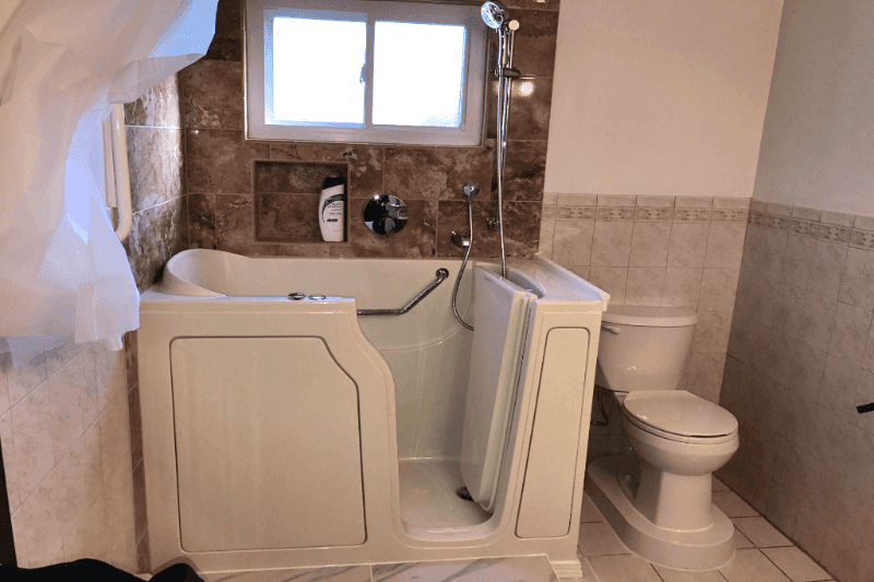 Long Island walk-in bathtub