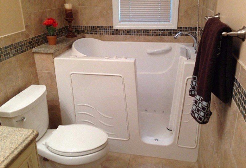 Long Island walk-in bathtub