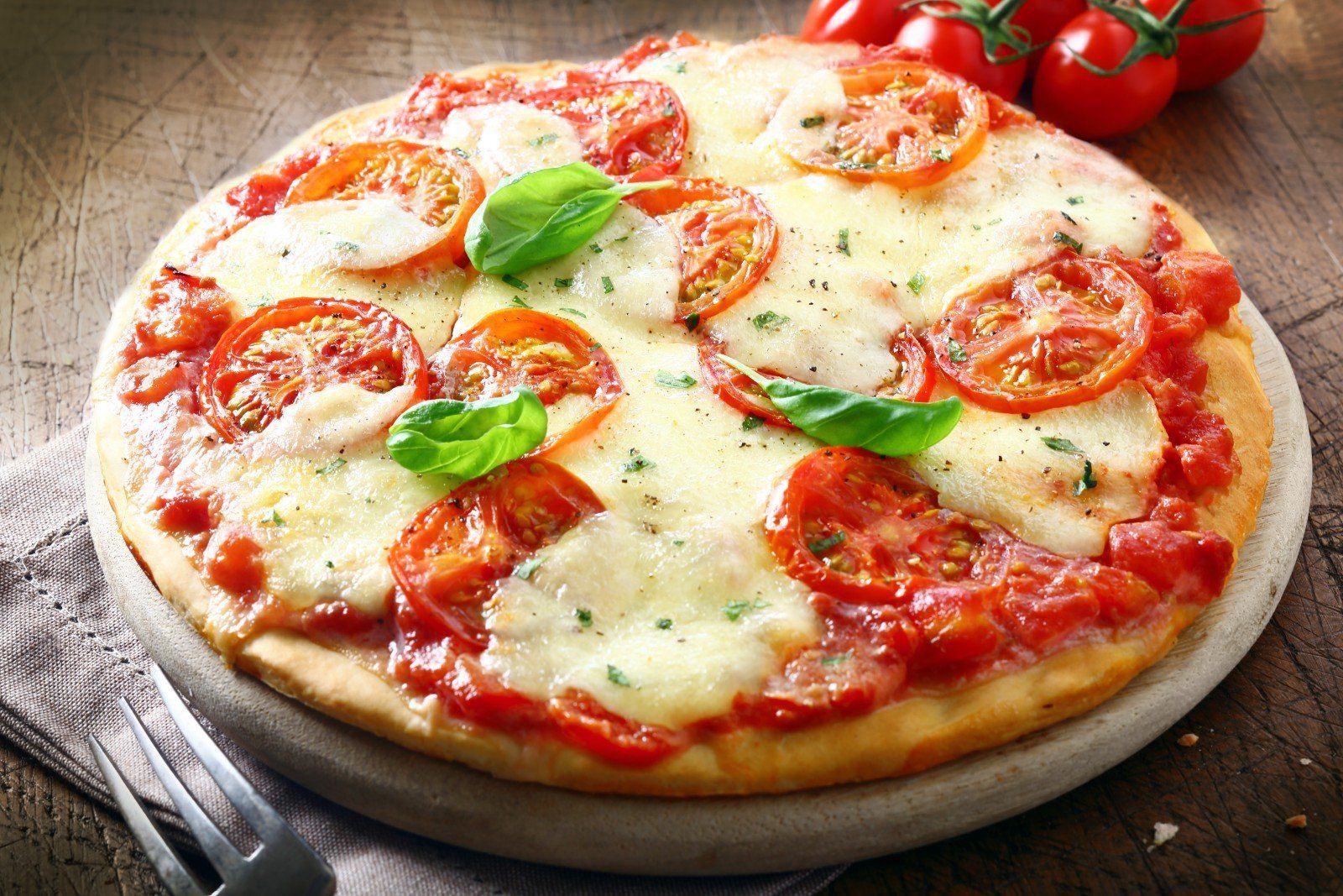 pizza al pomodoro