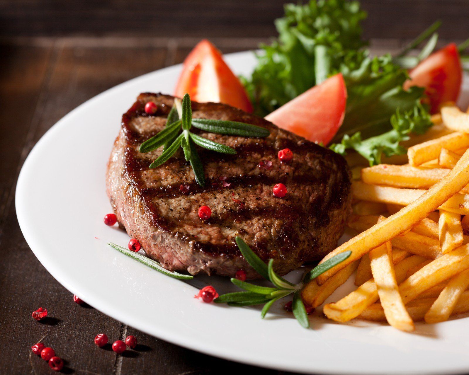 carne arrosto e patatine