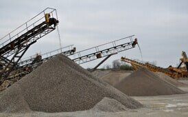 Gravel crushing plant