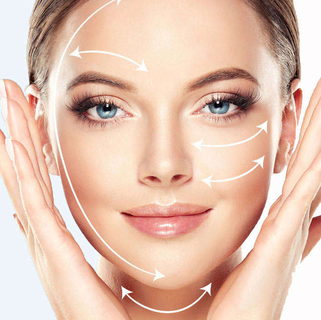 Um close do rosto de uma mulher com setas apontando para diferentes direções