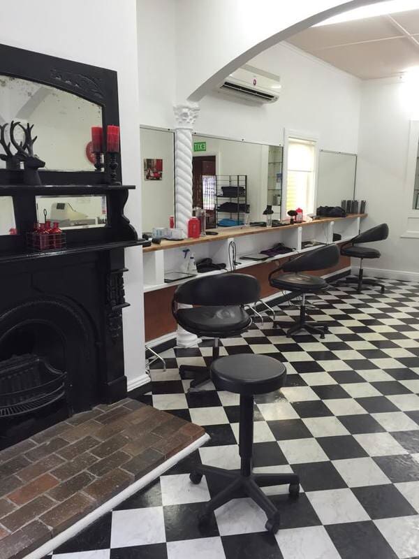 Salon Equipment — Trimming in Tamworth,NSW