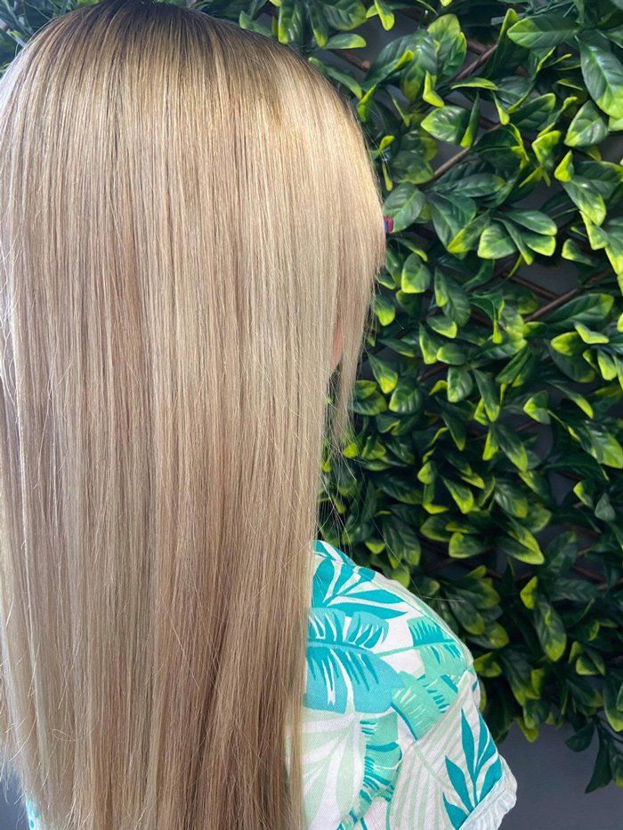 Blonde Straight Hair — Hairstylists in Tamworth,NSW