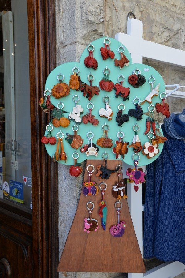 orecchini in pelle