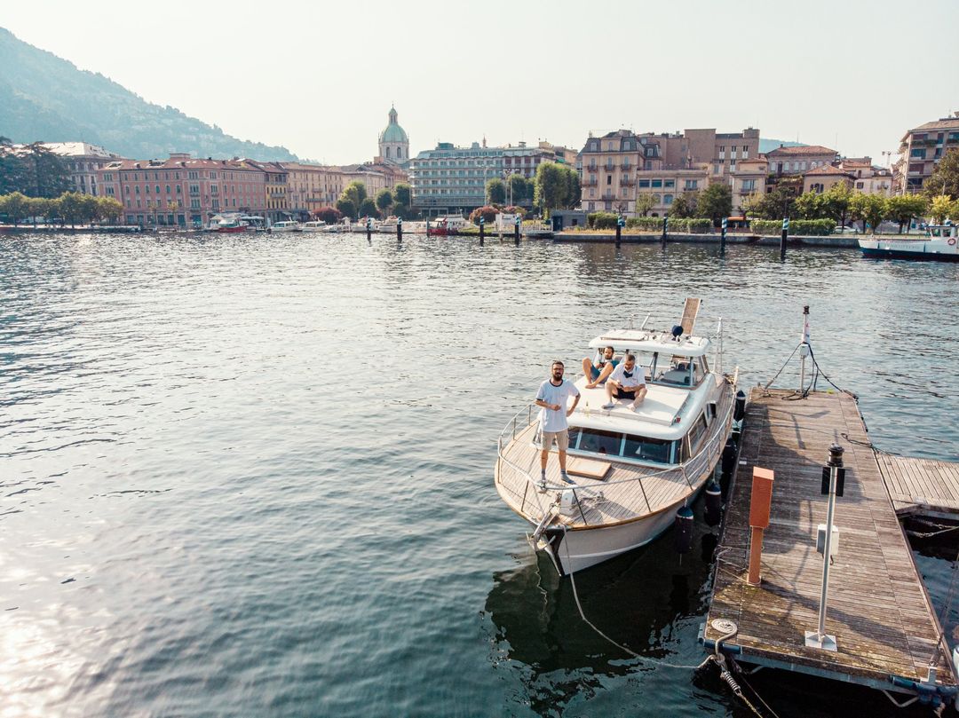 Our boarding point downtown in Como