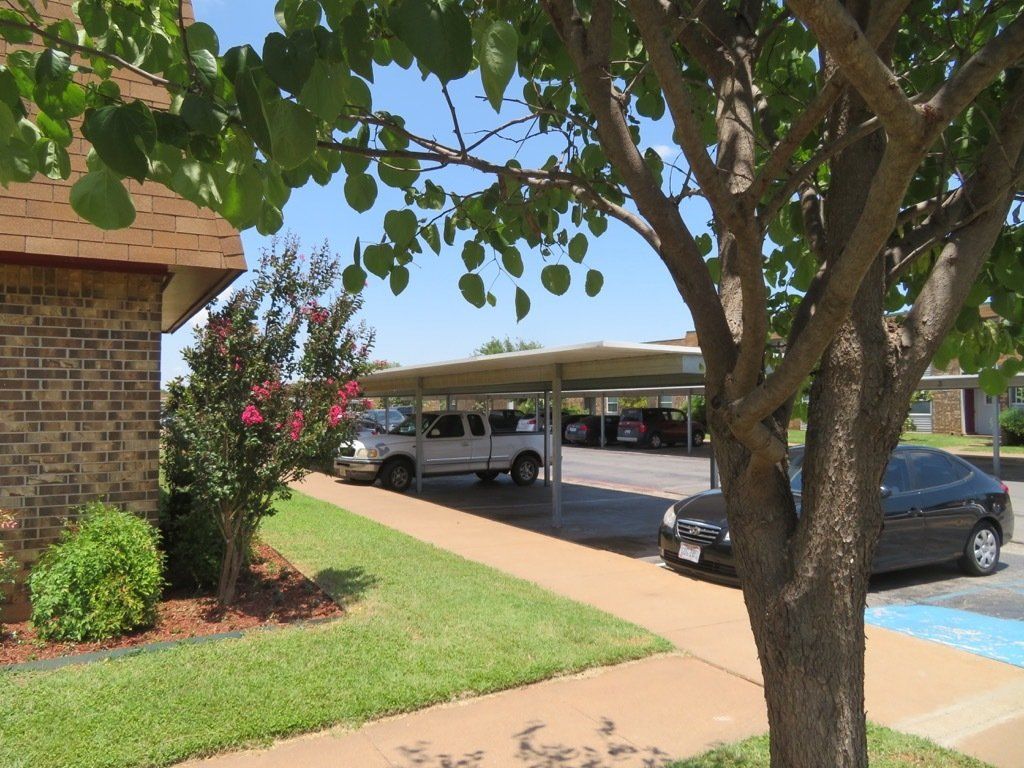 Image of covered carports at Lions Court Apartments Pet Friendly Apartments WIchita Falls TX
