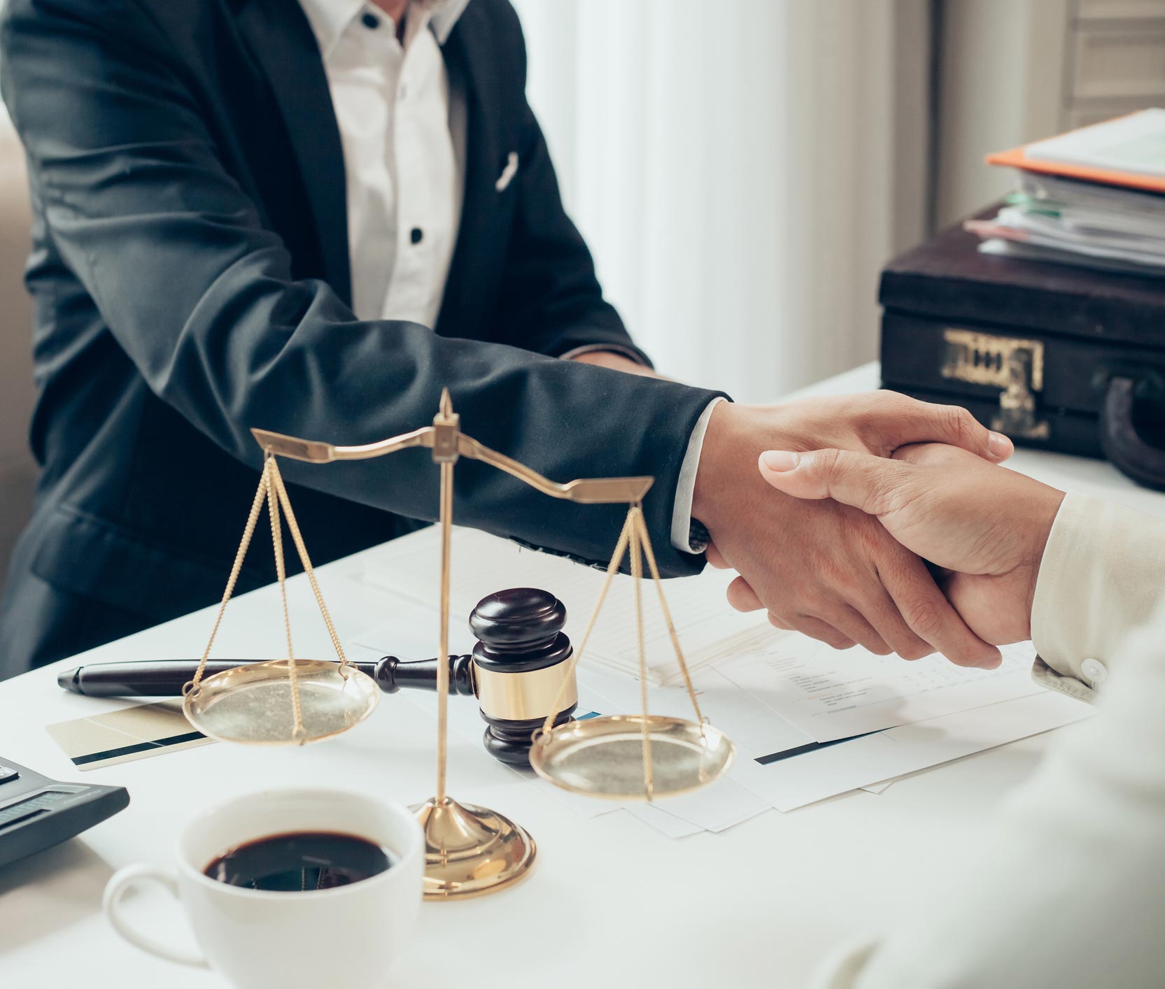 Discussing A Contract Agreement — Royal Oak, MI — Melder & Melder, P.C.