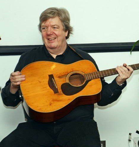 Mick Bailey (Guitar / vocals & bandleader) Wraggle Taggle Ceilidh Band Mick Bailey (Guitar / vocals & bandleader) Wraggle Taggle Ceilidh Band