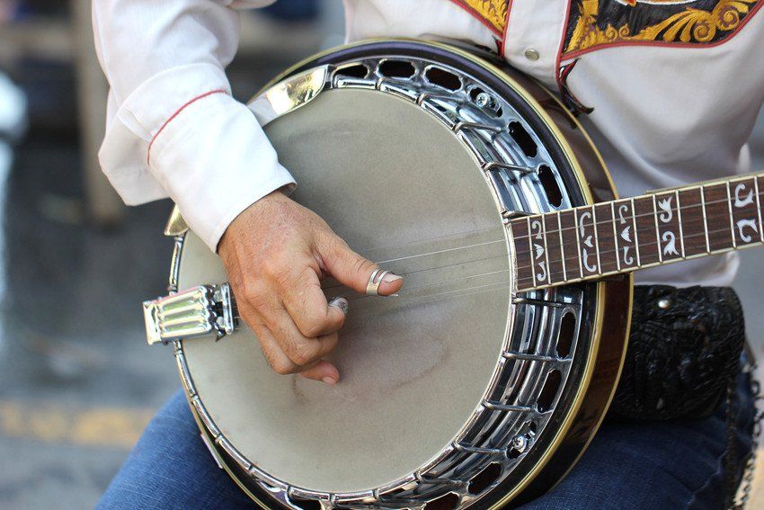 Call 07906 470991 to confirm Wraggle Taggle Ceilidh Band availability Wraggle Taggle Gigs 2018
