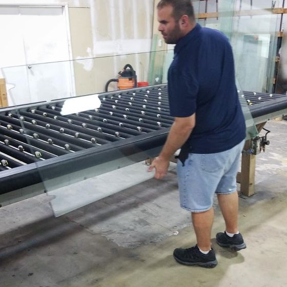 Laminated and tempering glass services | SFtermpering