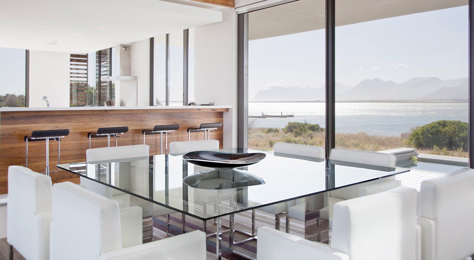 Laminated & Tempered Glass Tables | SFtempering