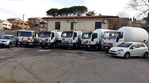 Automezzi percheggiati