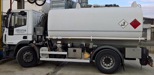 Autocisterna posteggiata