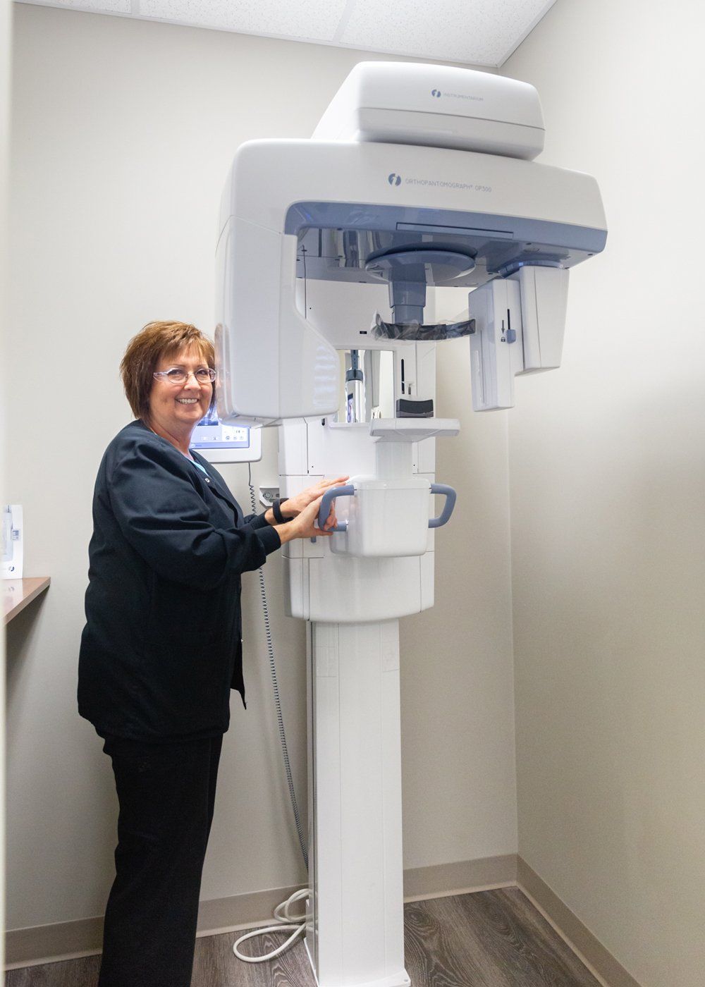 Partial Dentural Cost — Assistant Using Machine in Jasper, IN