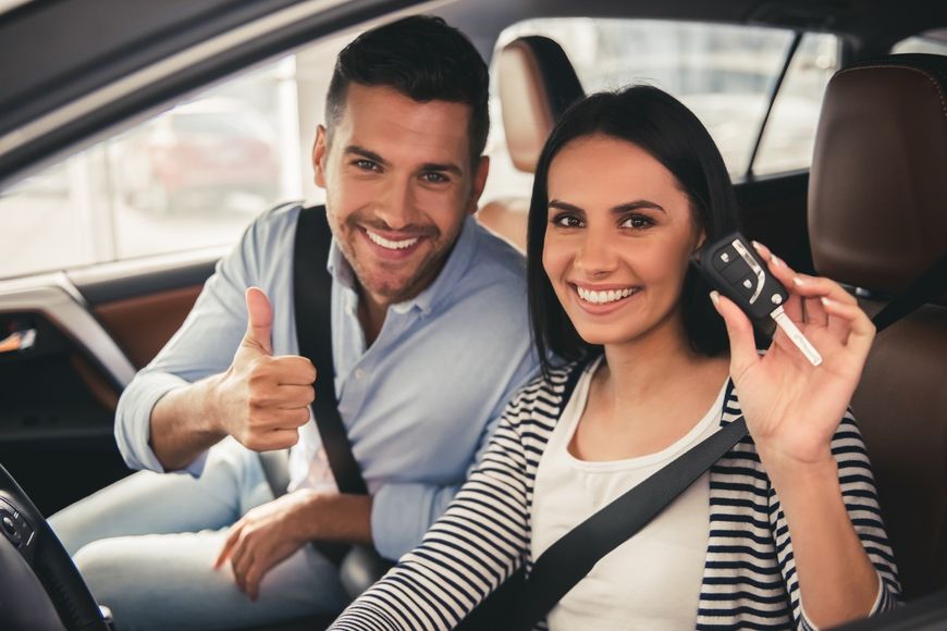 Couple Having New Car | Lebanon, TN | Aargus Insurance Services
