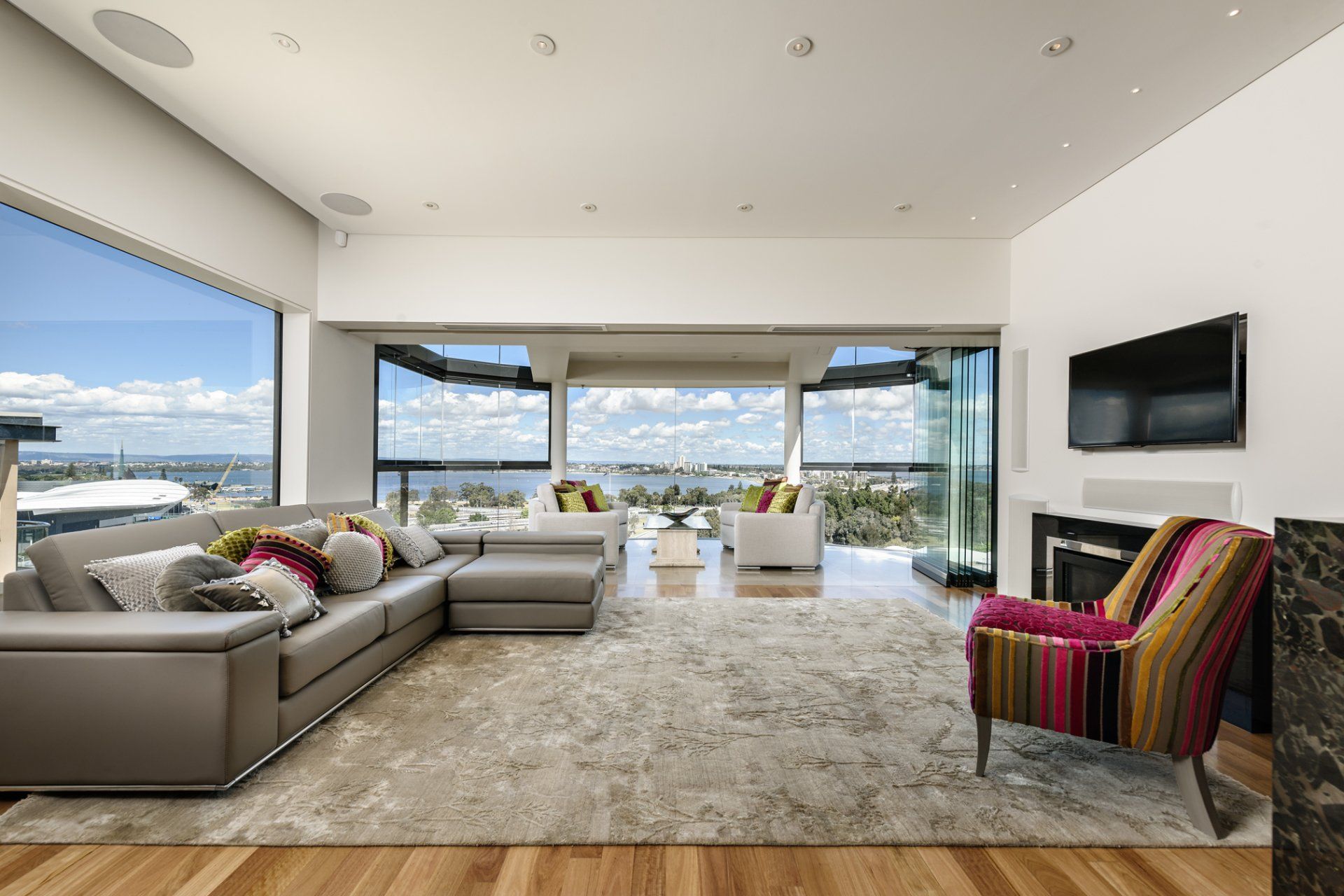 lounge room