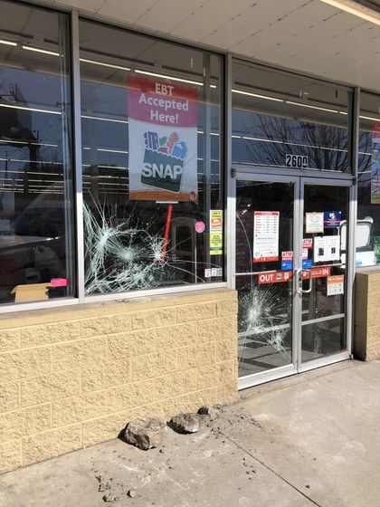Broken glass window and door — Greater Nashville, TN — All Star Glass Broken glass window and door — Greater Nashville, TN — All Star Glass
