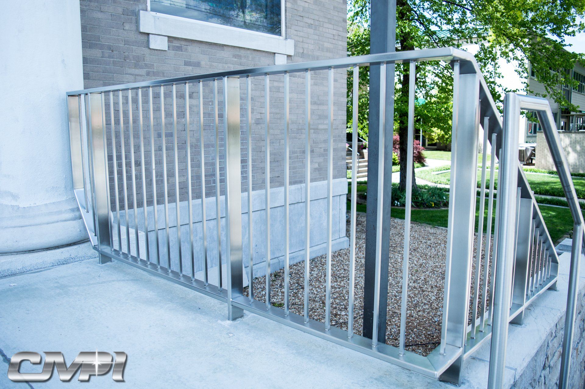 polished stainless steel vertical bar infill guardrail