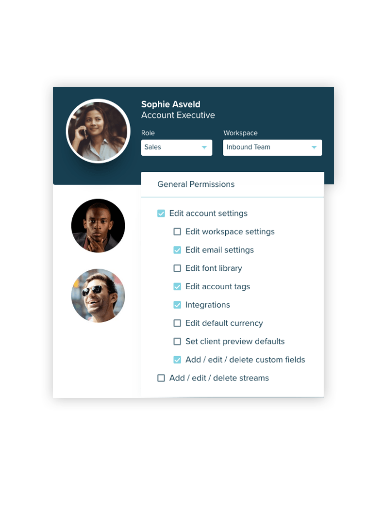 Tarjeta de perfil con dos avatares, encabezado color turquesa y una lista de roles/opciones de usuario seleccionables.