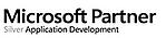 Logotipo de Microsoft Partner con subtítulo de desarrollo de aplicaciones en color plata.