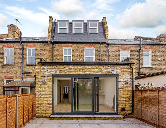 Single storey rear extension & loft conversion in Raynes Park