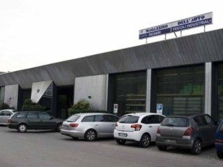 Punto vendita specializzato in ricambi per veicoli multimarca