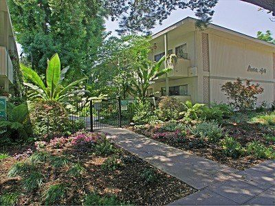 Covina Manor