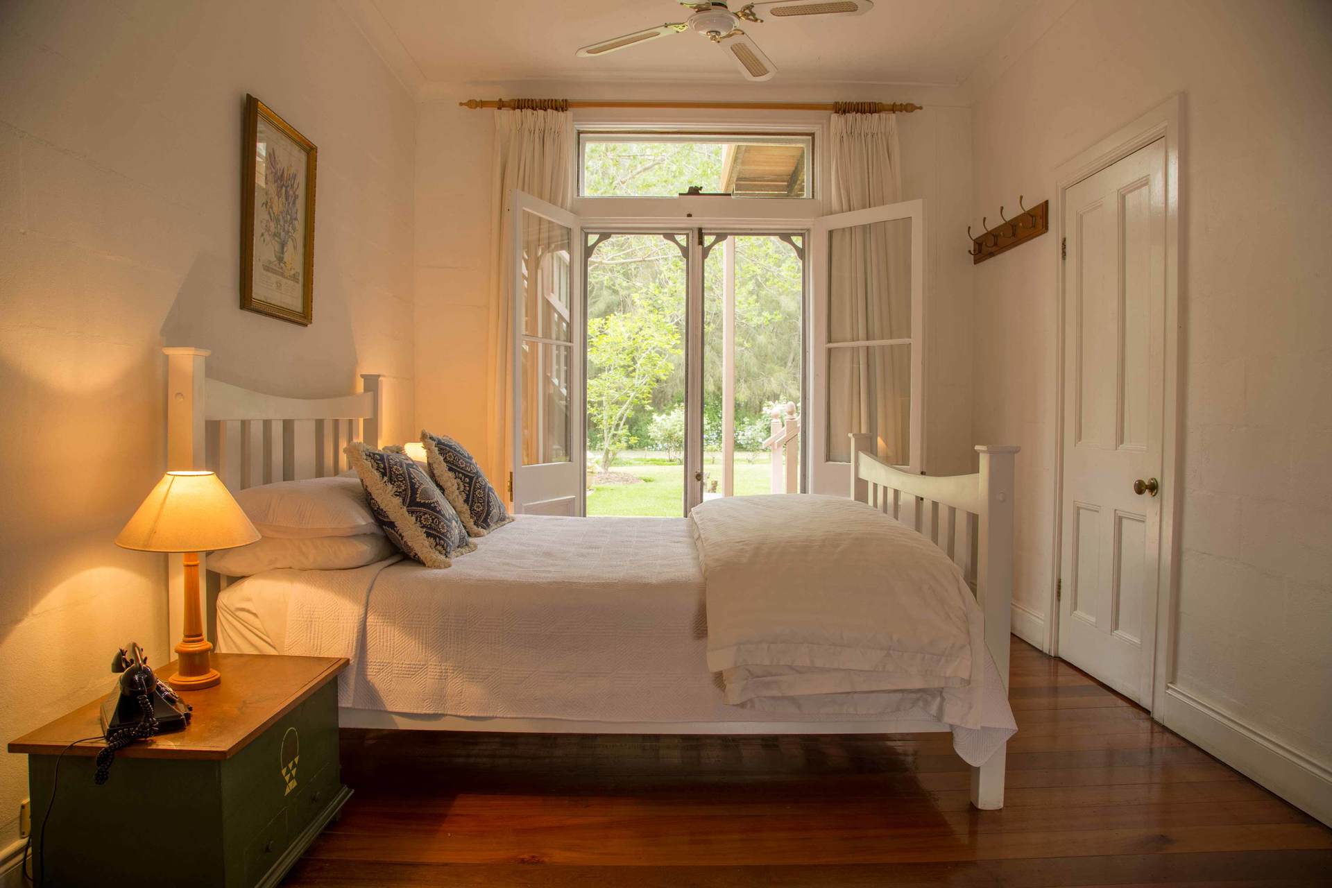 Bed room