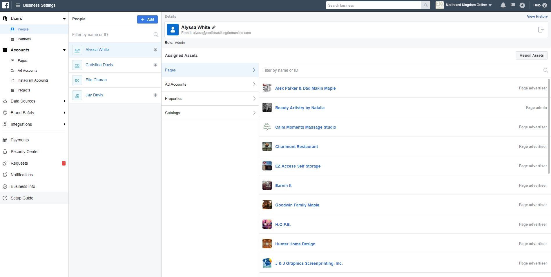Screenshot of a project management interface. Lists include inbox, archive, and more. White and gray tones.