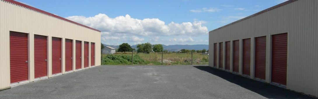 A general storage facility in Waitakaruru