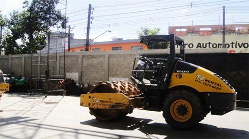 Locação de Rolo Compactador - TZ Rental