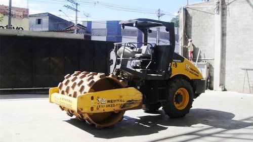 Locação de Rolo Compactador - TZ Rental