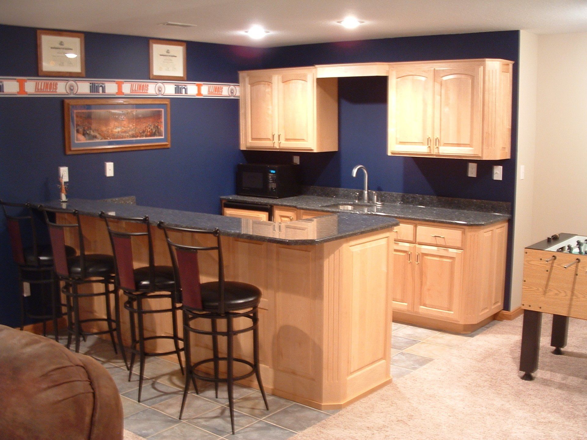 custom kitchen and bar