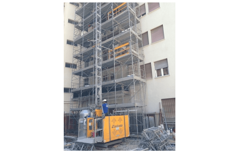 impalcatura per lavori facciate