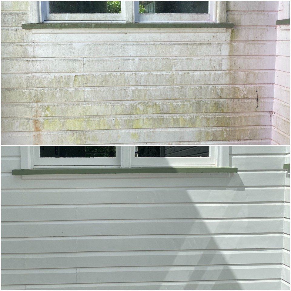 Before And After Cleaning The Wall — FNQ Pressure Cleaning in Atherton, QLD Before And After Cleaning The Wall — FNQ Pressure Cleaning in Atherton, QLD