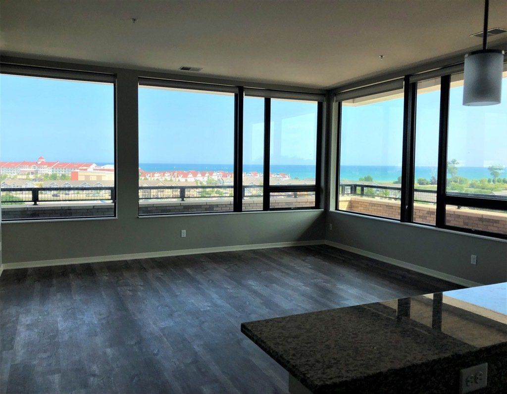 Unit 506 - Penthouse - Living Room