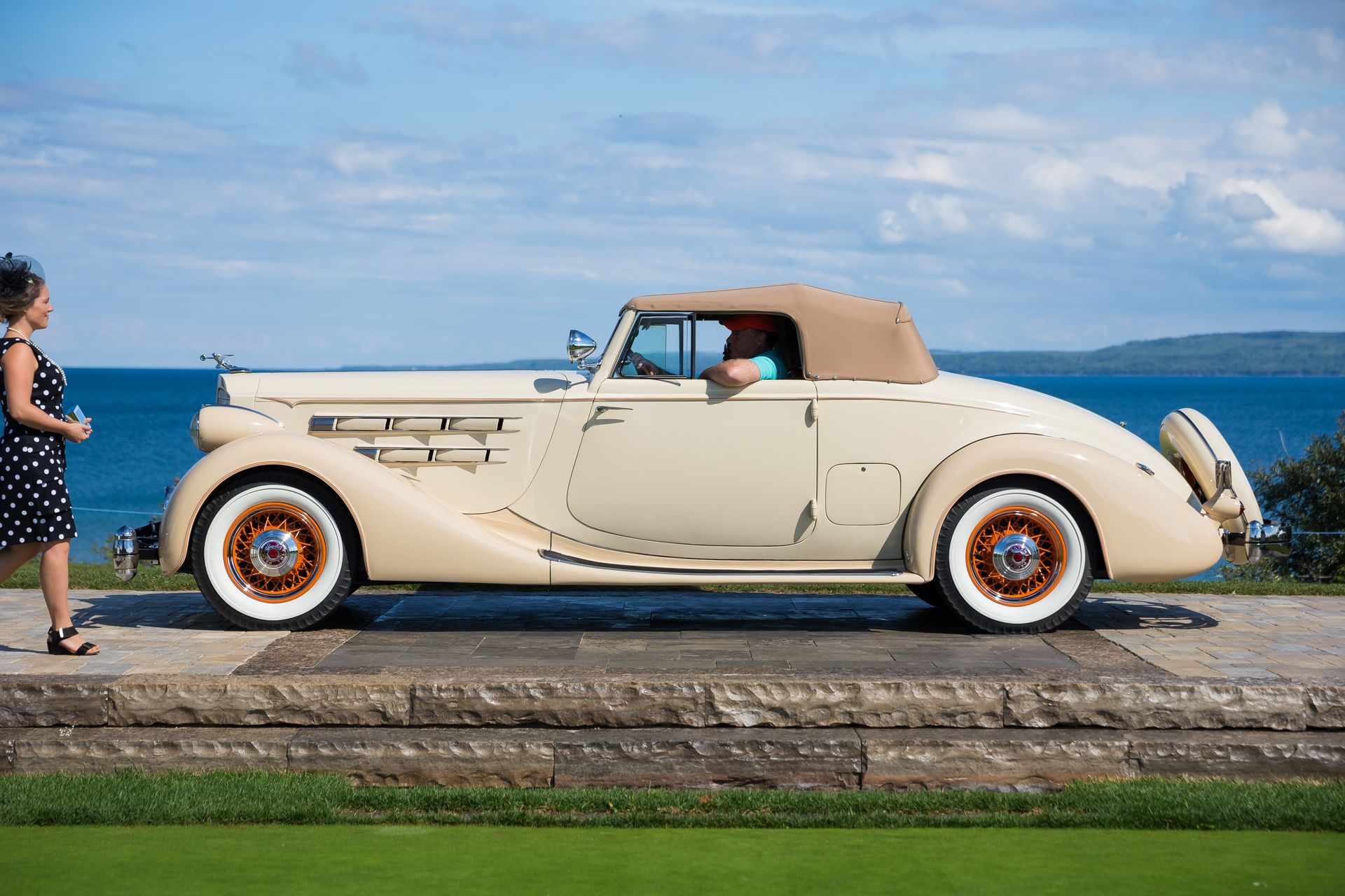 1935 Packard 1207 (OWENSOUND STORY) 2nd